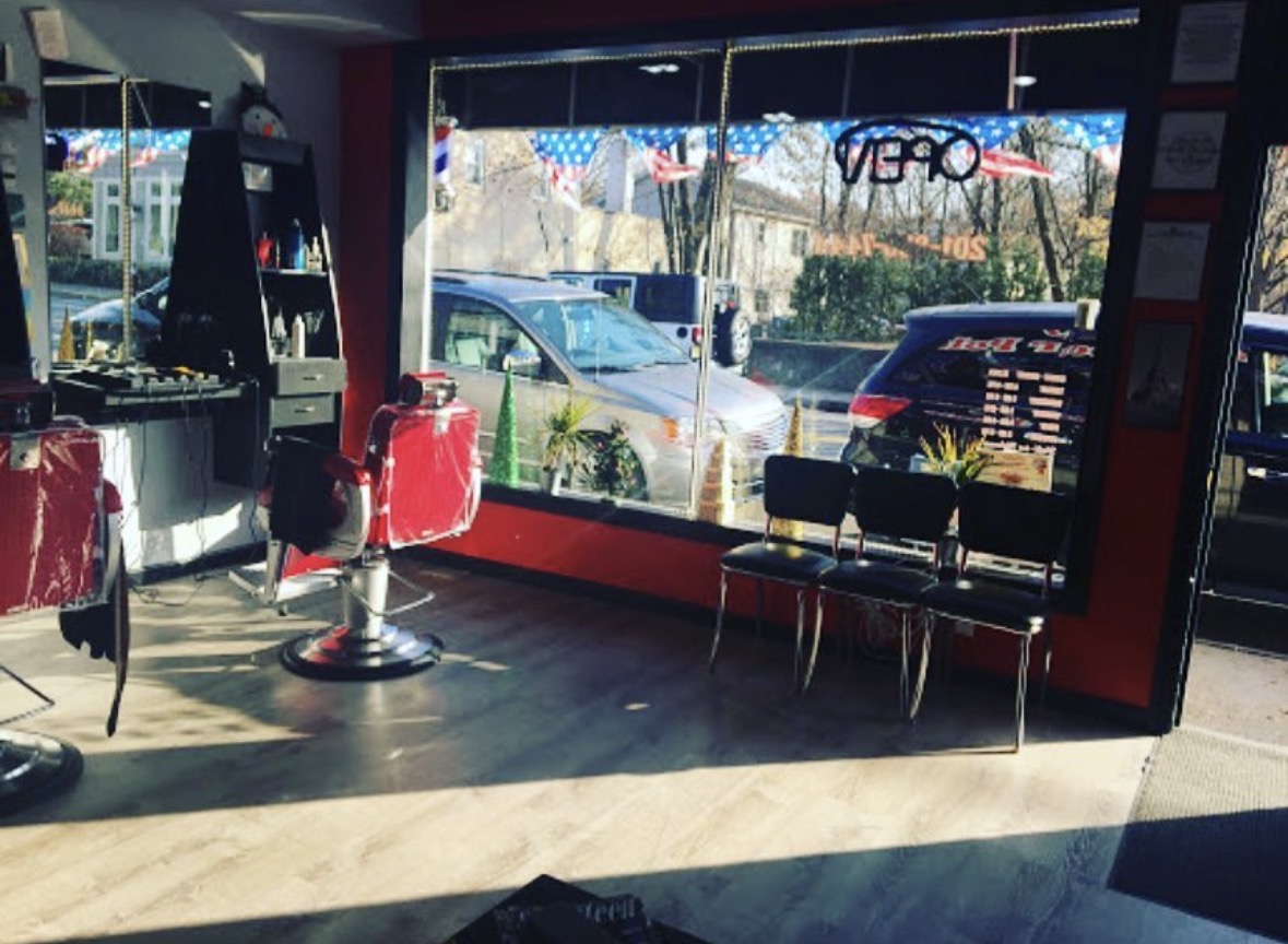 Ray's Barber Pole Interior